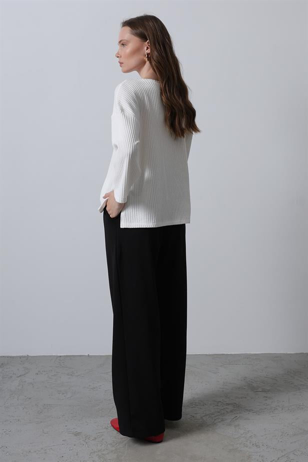 RYN Belted Palazzo Pants - Black - Sykiés