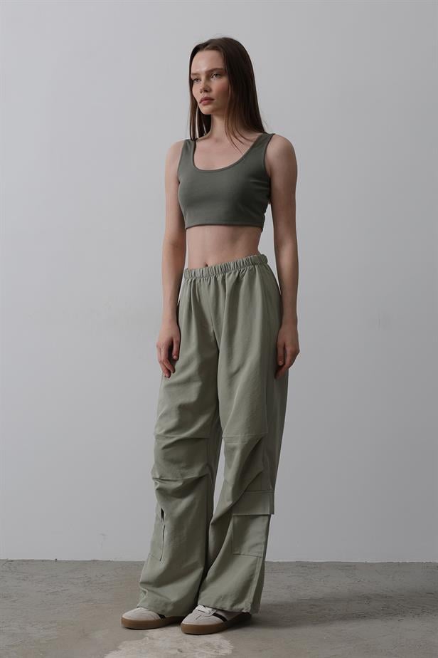 RYN Parachute Cargo Pants - Khaki - Coram