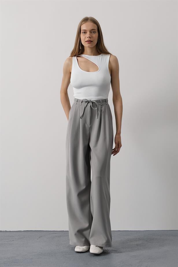 RYN Pleated Lace-Up Oversized Pants - Gray - Torre Annunziata