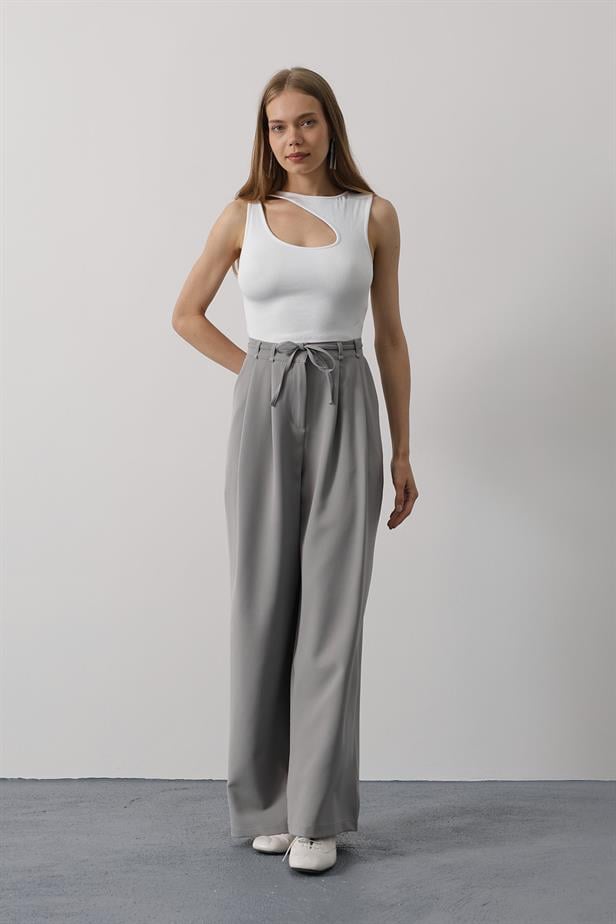 RYN Pleated Lace-Up Oversized Pants - Gray - Torre Annunziata