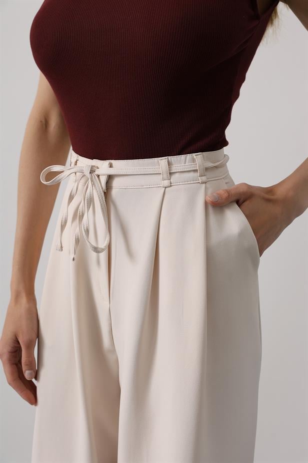 RYN Pleated Lace-Up Oversized Pants - Beige - Los Banos