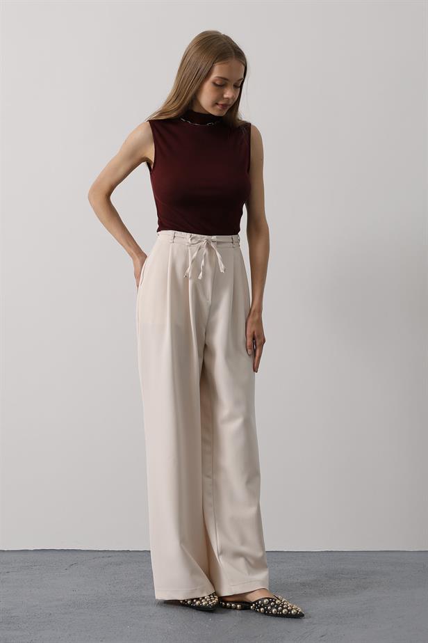 RYN Pleated Lace-Up Oversized Pants - Beige - Los Banos