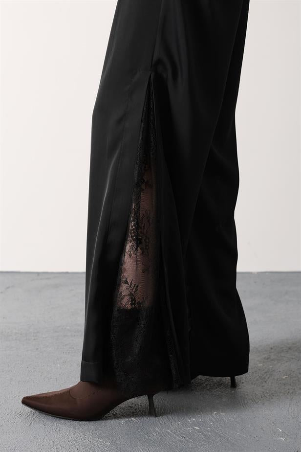RYN SLIT DETAIL LACE SATIN PANTS - Black - Nola