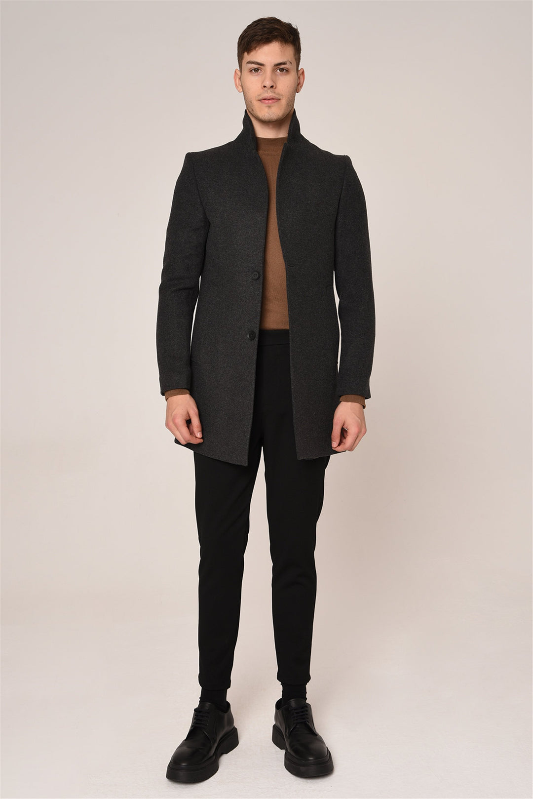 ANT Judge Collar Stamp Coat - Gavá
