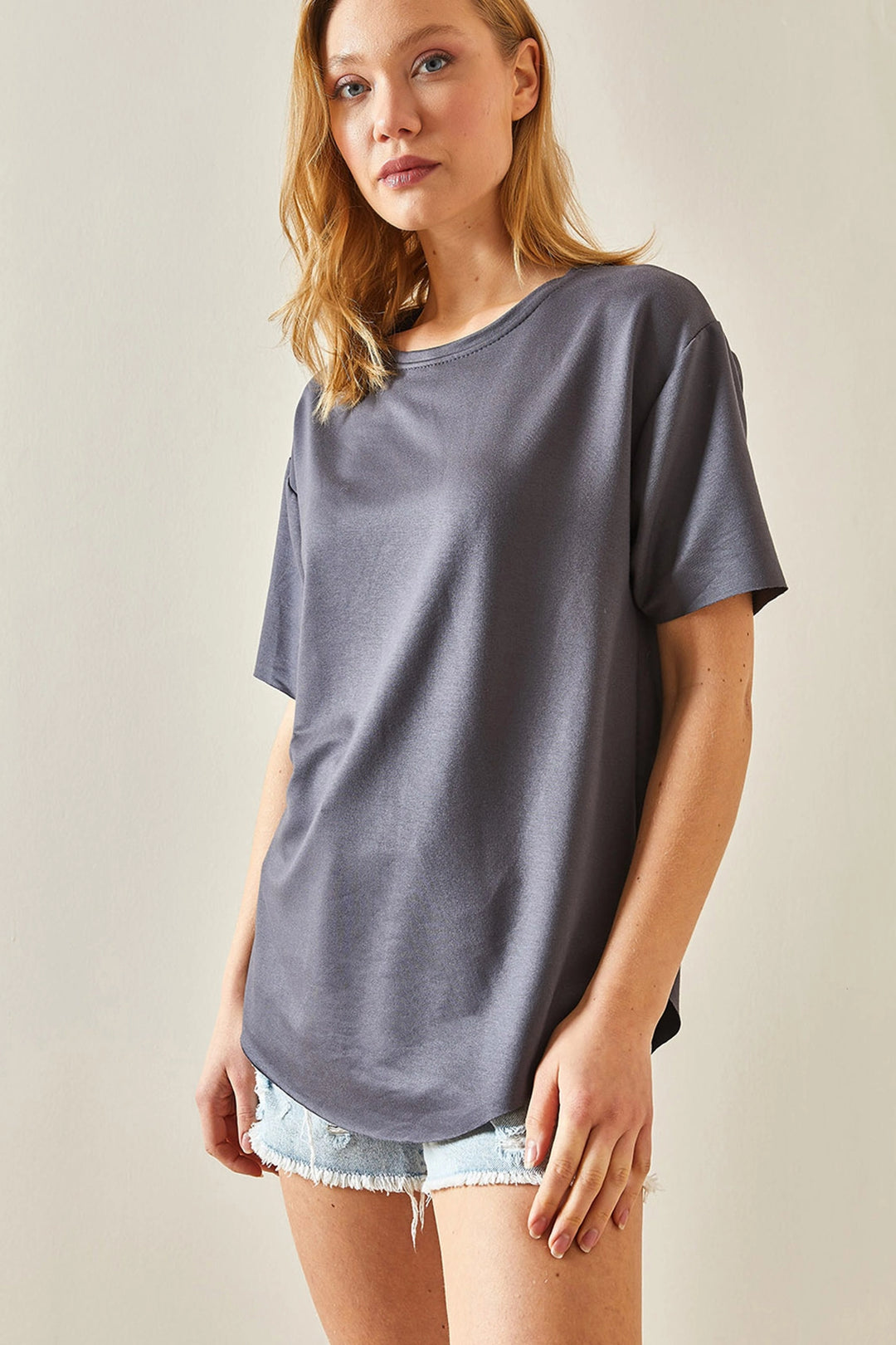 Anthracite Bicycle Neck Oys Modal Oval Cut Soft Textured Basic T-Shirt BC241115 - Whanganui