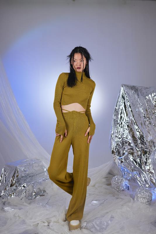 HLLY Women Feels Pants Green - Brookfield