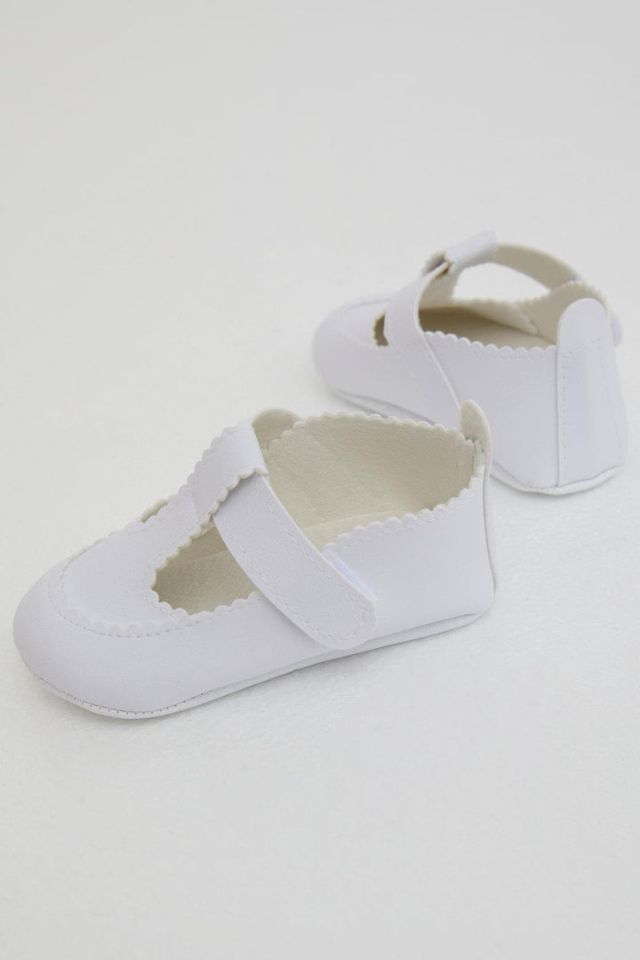 BRE Bebiccino Baby Girl Booties Shoes with Velcro, Size 189, White - New York