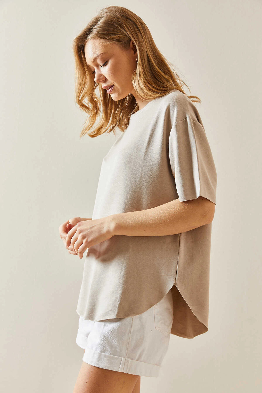 Beige Bicycle Neck Oys Modal Oval Cut Soft Textured Basic T-Shirt BC241115 - Kaufbeuren