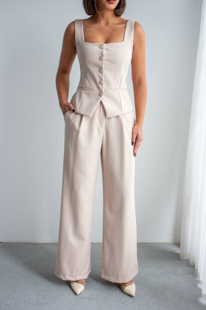 Bej Brit Detaylı Kare Yaka Crep Bluz Ve Pantolon Alt Üst Takım BCHN-2626844 - Norristown
