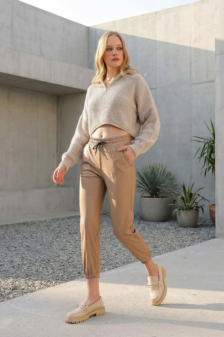 Bej Çift Cepli Bel Ve Bilek Lastikli İçi Şardonlu Casual Suni Deri Pantolon BCHYL-251226 - Taunton
