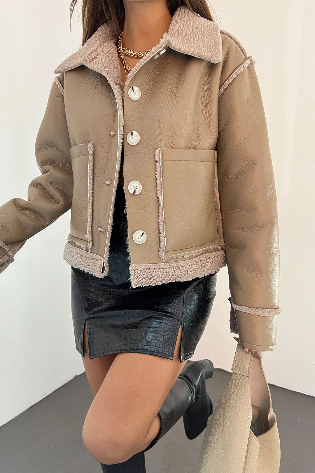 Beige Double Pocket Faux Fur Detailed Leather Jacket BCDF-255504 - Myrhorod