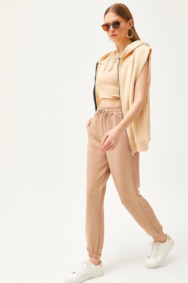 Beige Double Pocket Soft Textured Modal Cuffed Jogger Sweatpants BC241146 - Darwin