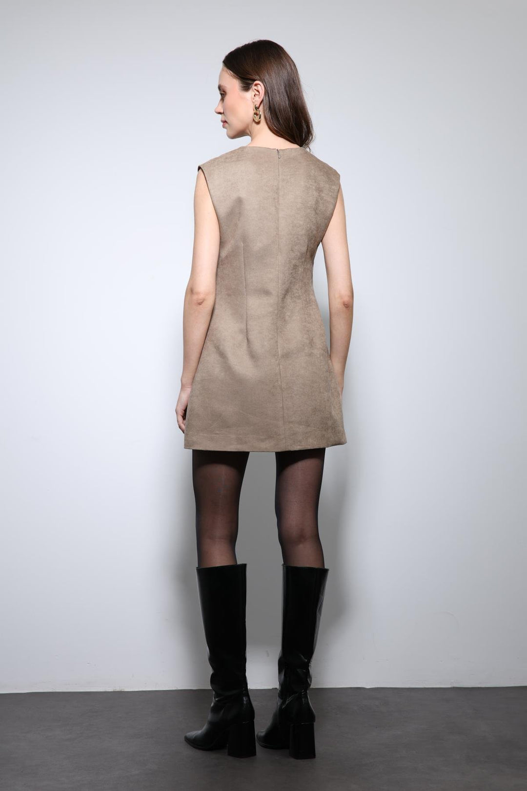 ANT Antioch Bej Dekolteli Kısa Elbise - Guamúchil