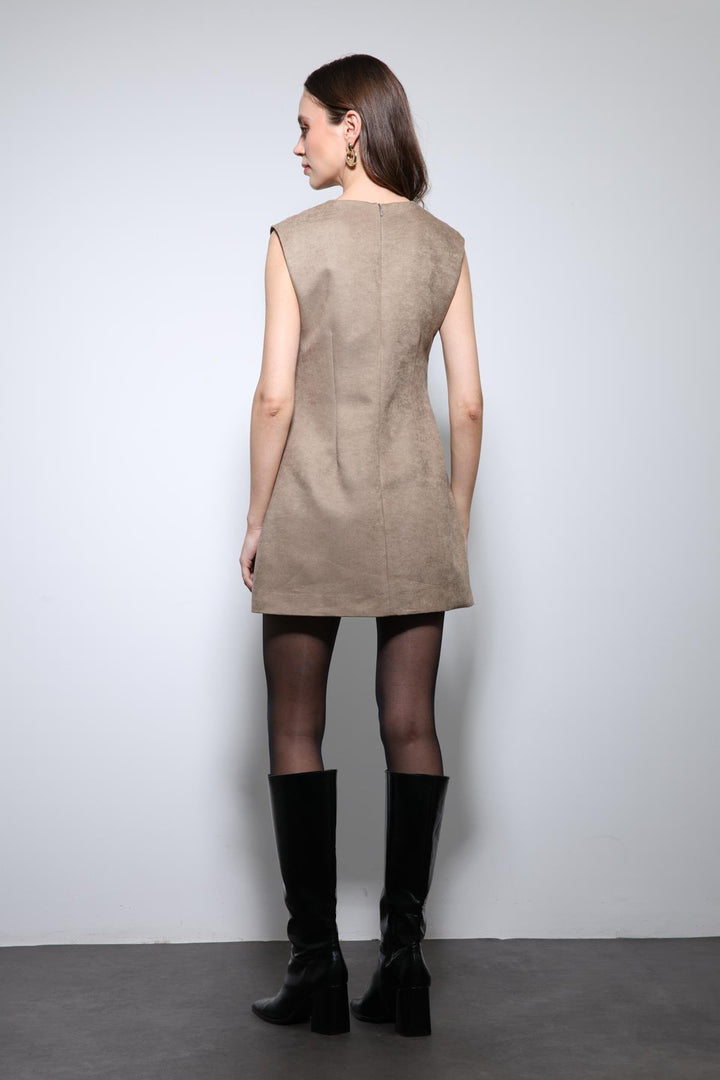 ANT Antioch Bej Dekolteli Kısa Elbise - Guamúchil