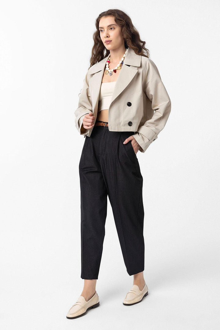 ANT Antioch Women's Beige Double-Breasted Short Trench Coat - Neuilly-sur-Seine