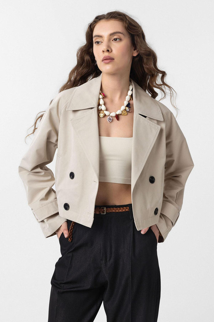 ANT Antioch Women's Beige Double-Breasted Short Trench Coat - Neuilly-sur-Seine
