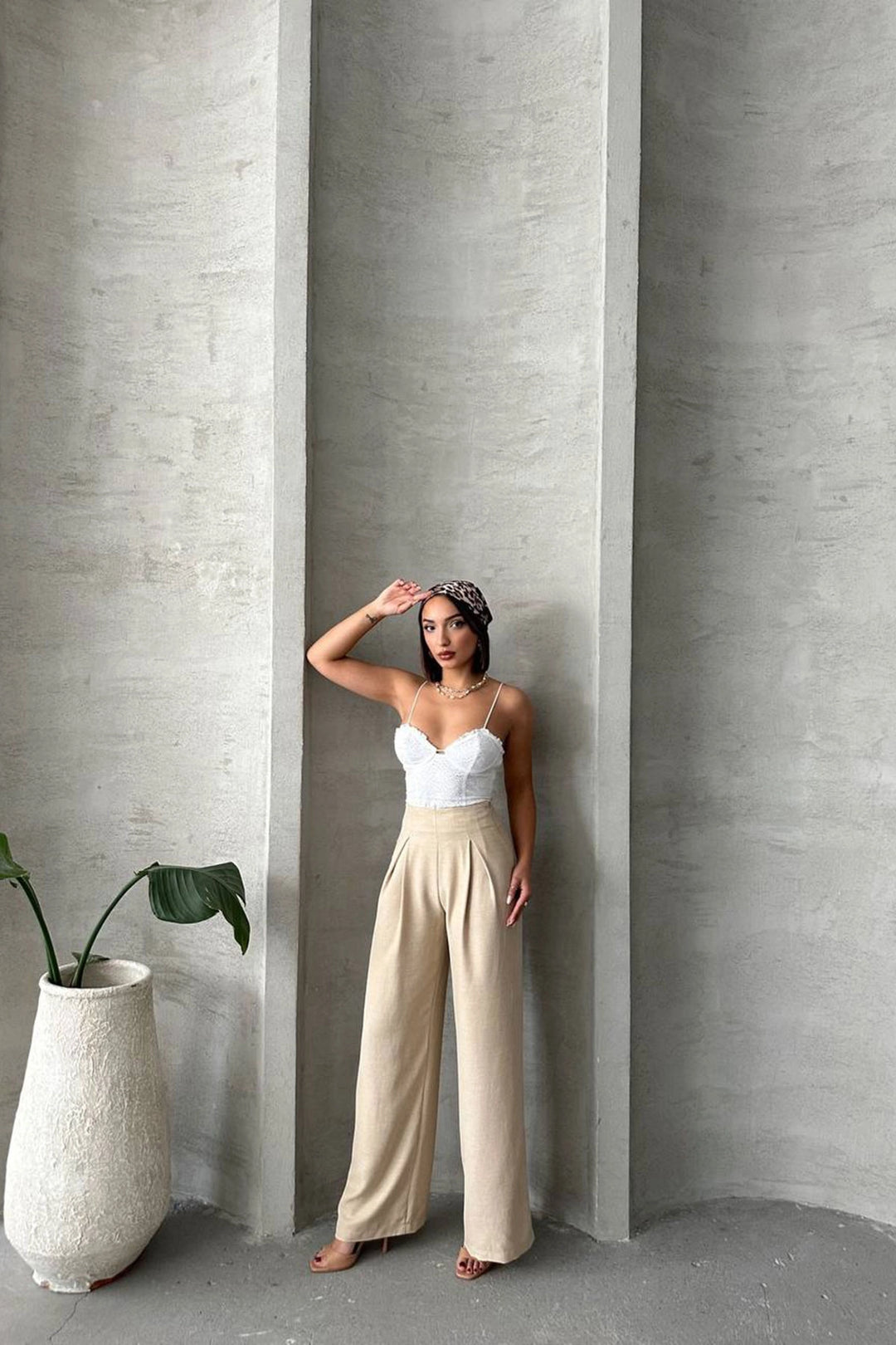 Beige Linen Double Pleated Woven Trousers BCHN-25255046 - Juárez