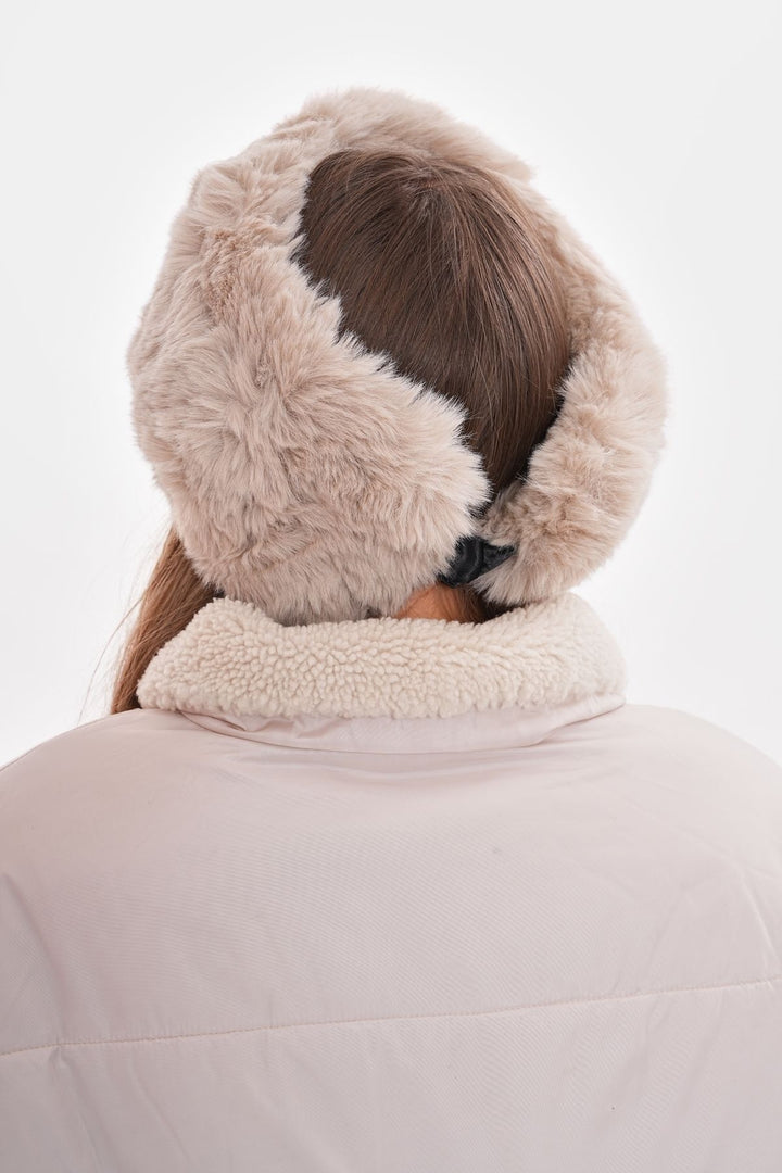 Beige Faux Fur Magnetic Collar BCNSV-25WT1016 - Honolulu