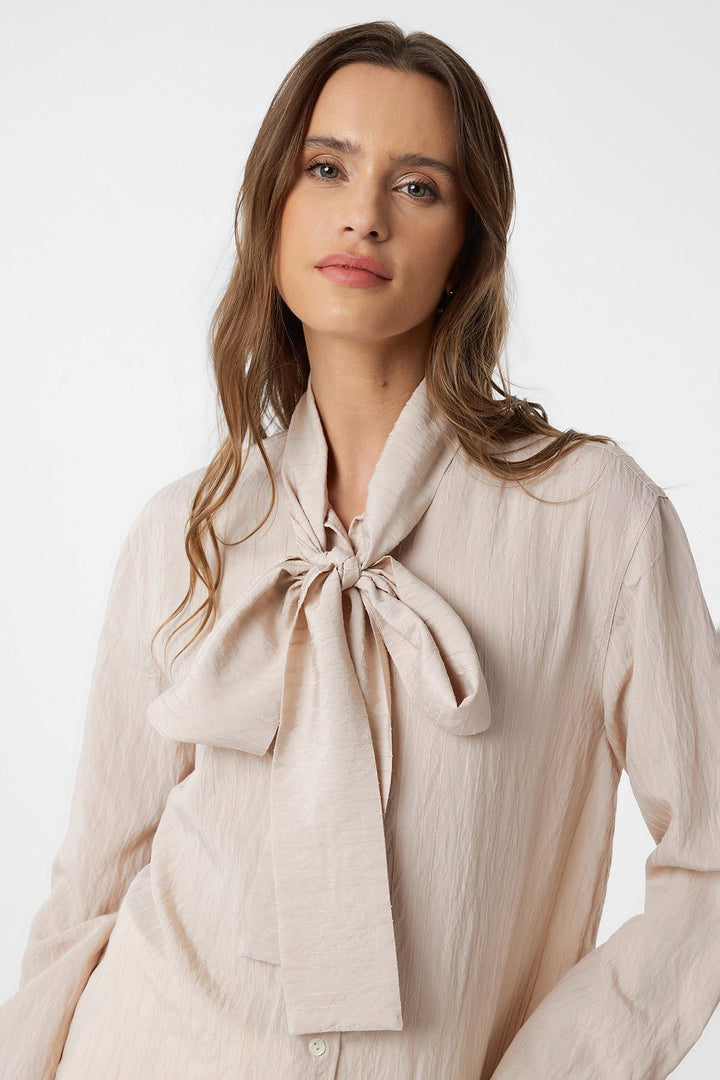 ANT Antioch Gentleman Collar Scarf Woman Shirt - Don Benito