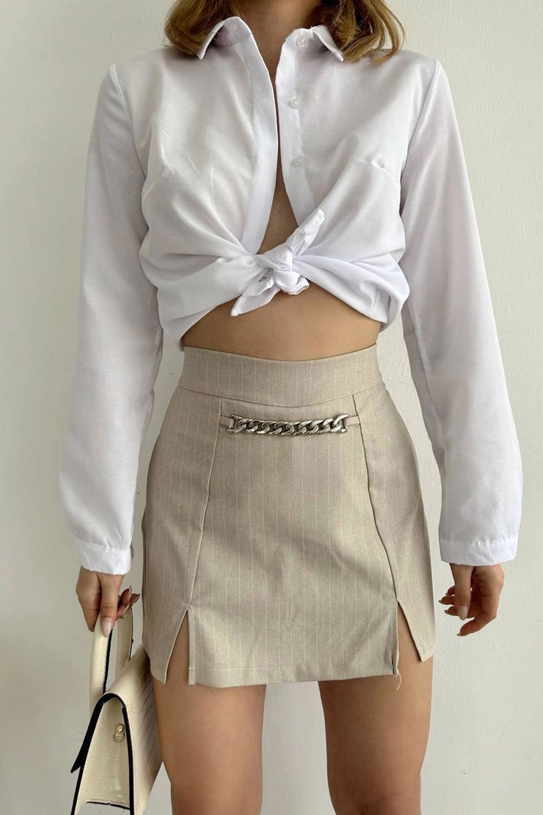 Beige Chain Detailed Slit Skirt Shorts BCHN-2525271 - Eindhoven