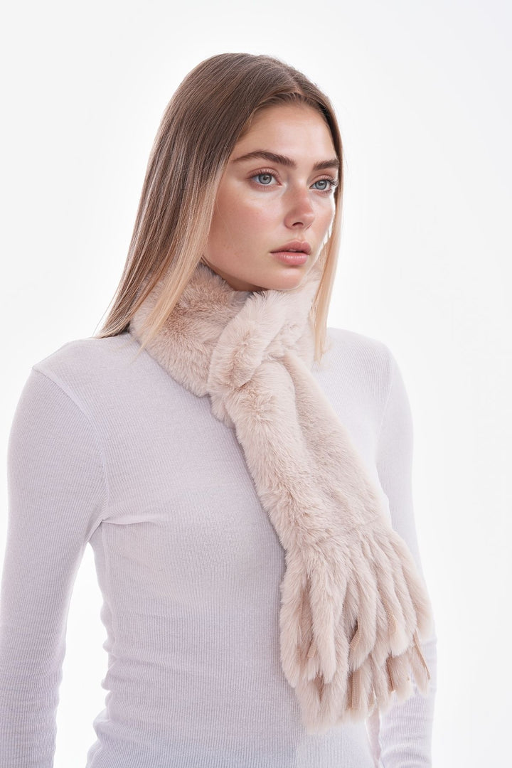 Bej1 Must-Have Plush Scarf Neck Warmer BCNSV-25WT1018 - Washington