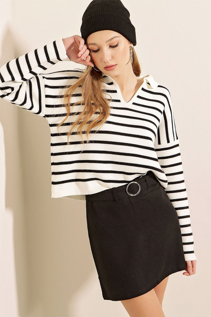 BGD Women Polo Neck Sweater - White - Tooele