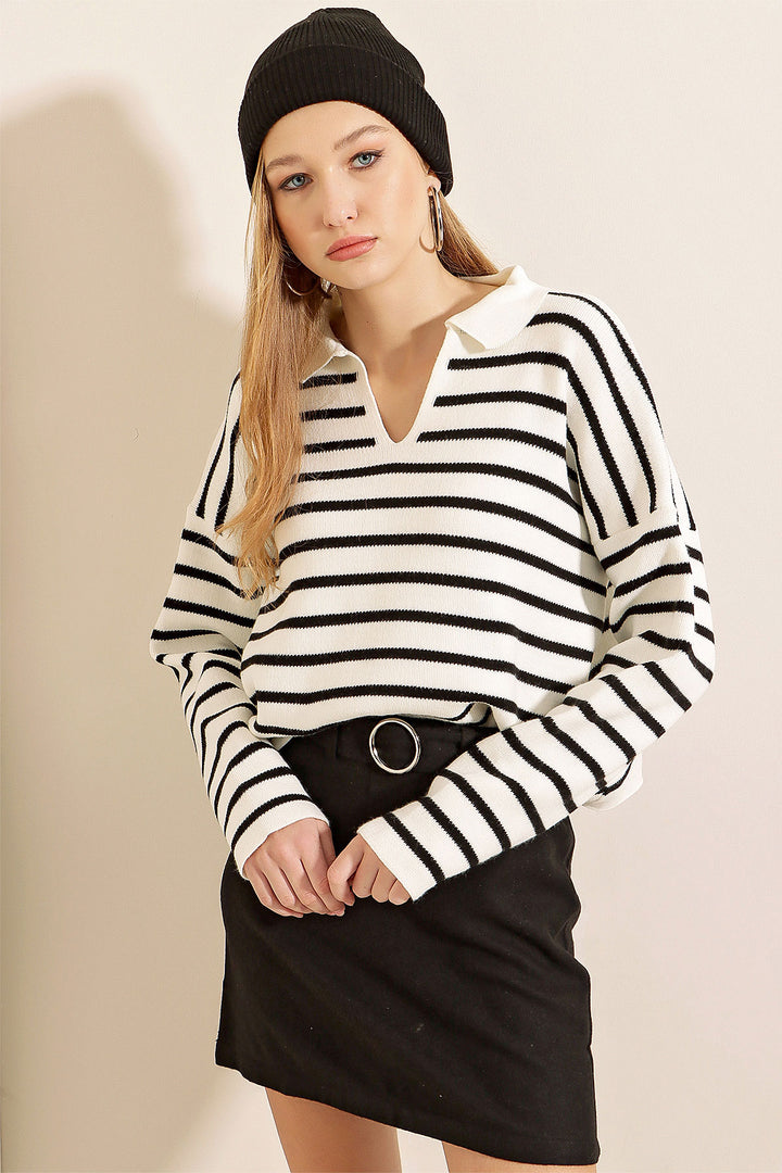 BGD Women Polo Neck Sweater - White - Tooele