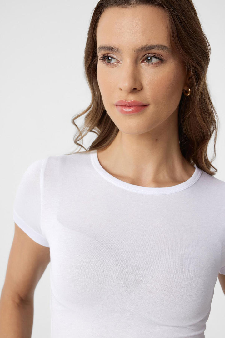 ANT Antioch White Basic Crop Women's Top - Martina Franca