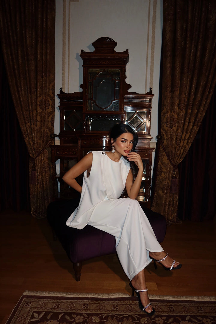 EYY Women White Skirt Suit - Leduc