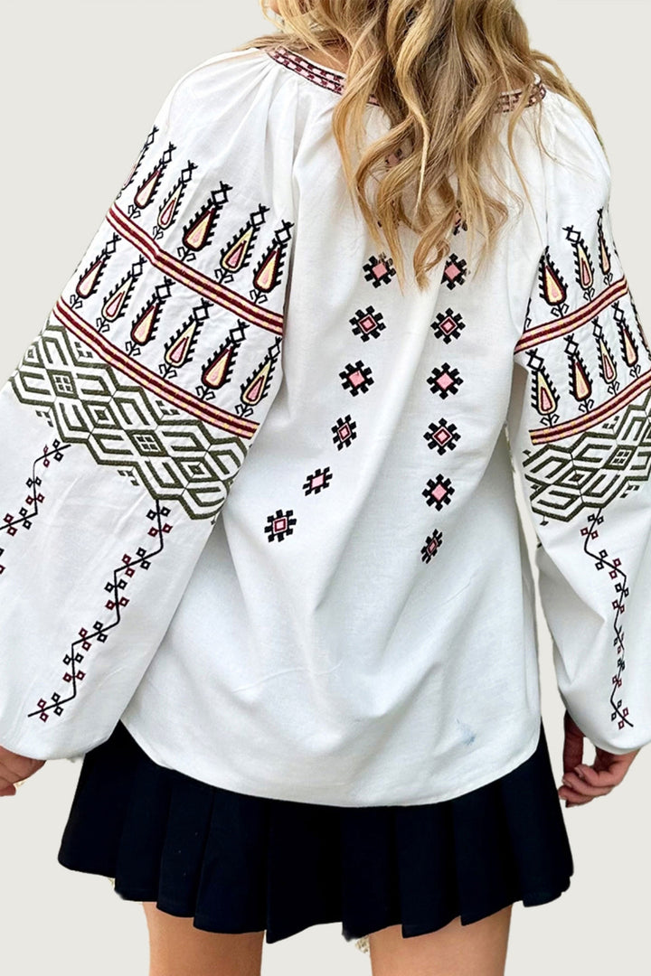 White Judge Collar Embroidered Balloon Sleeve Poplin Woven Blouse BCHESQ-251048 - Chaniá