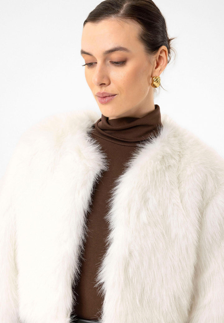 ANT Antioch White Women's Faux Fur Crop Jacket - Sahuarita