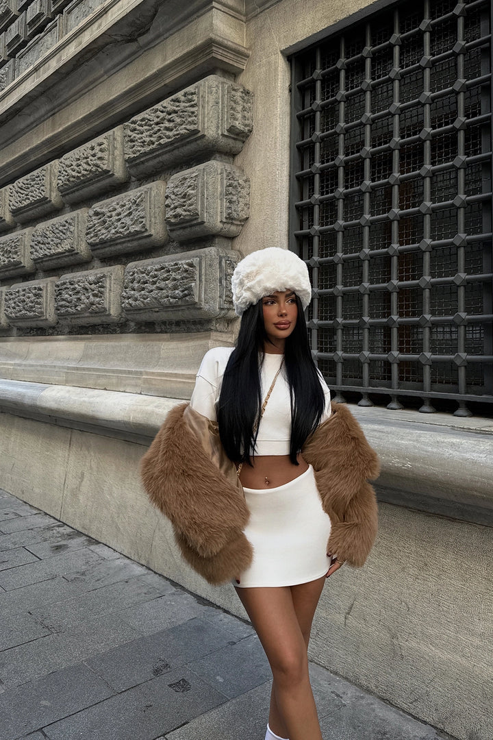 EYY Women White Fur Cap Hat - Aves