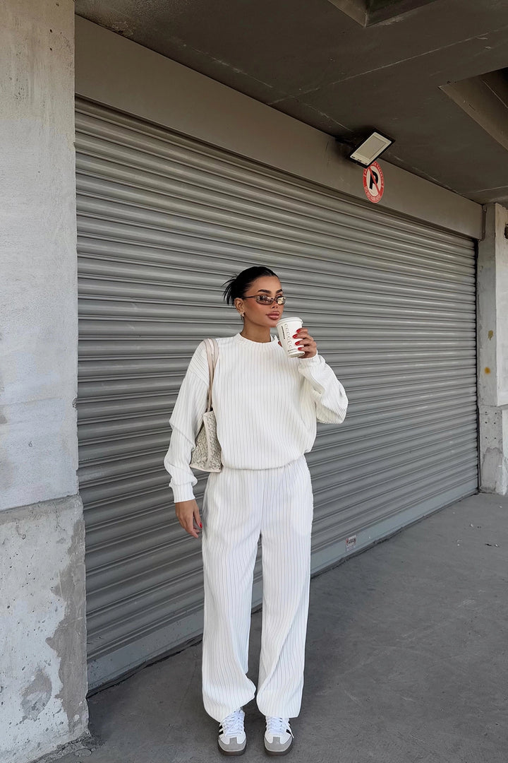 EYY Women White Pantsuit - Maple Ridge