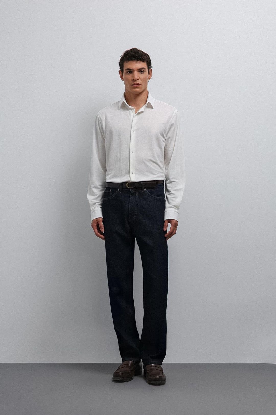 ANT Antioch White Relax Fit Men's Shirt - Chapel Hill