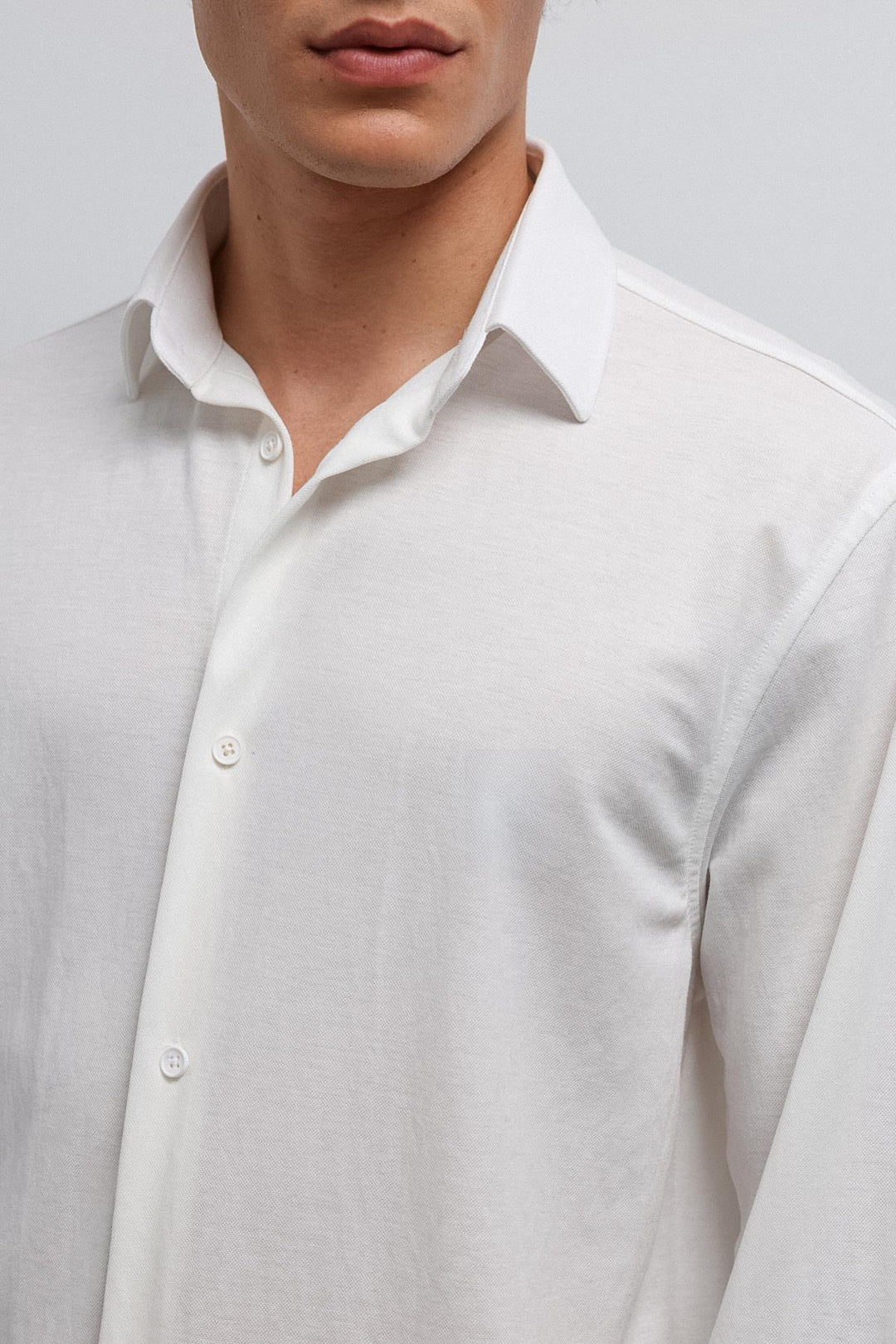 ANT Antioch White Relax Fit Men's Shirt - Chapel Hill