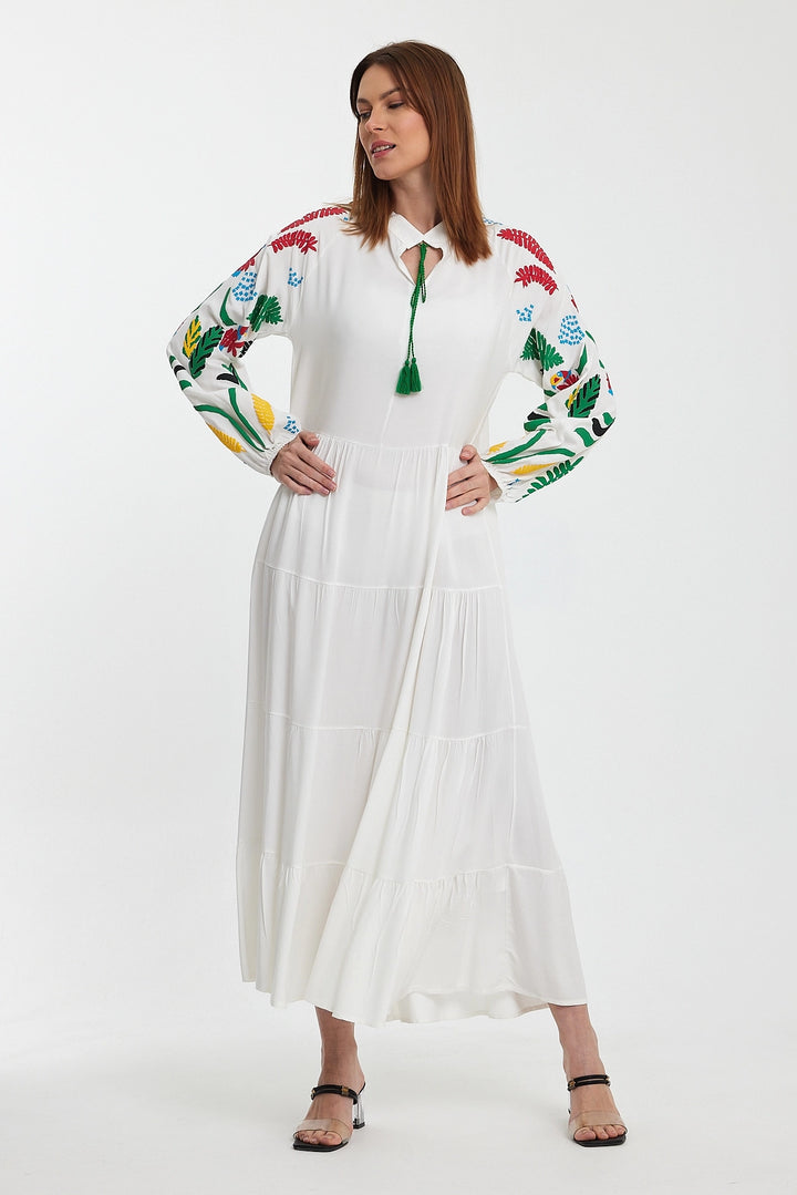 Maxi Dress with White Collar and Embroidery Details BCVL-241027 - Heinsberg