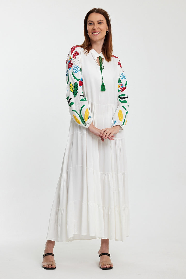 Maxi Dress with White Collar and Embroidery Details BCVL-241027 - Heinsberg