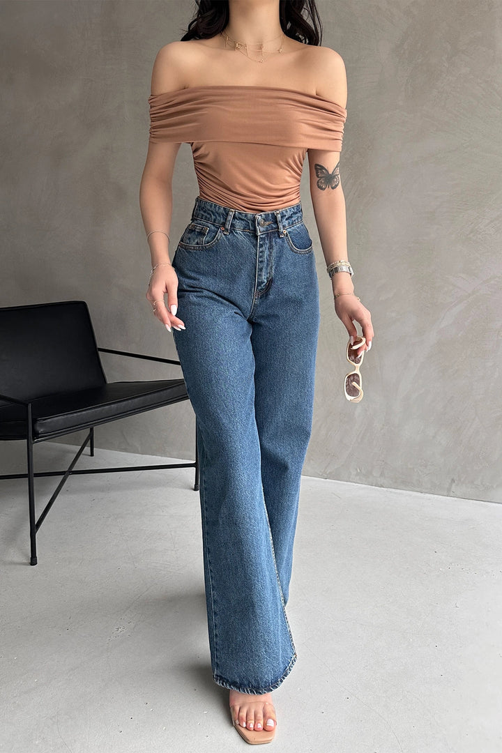 Biscuit Madonna Neck Fuzzy Blouse BCDF-252158 - Donetsk