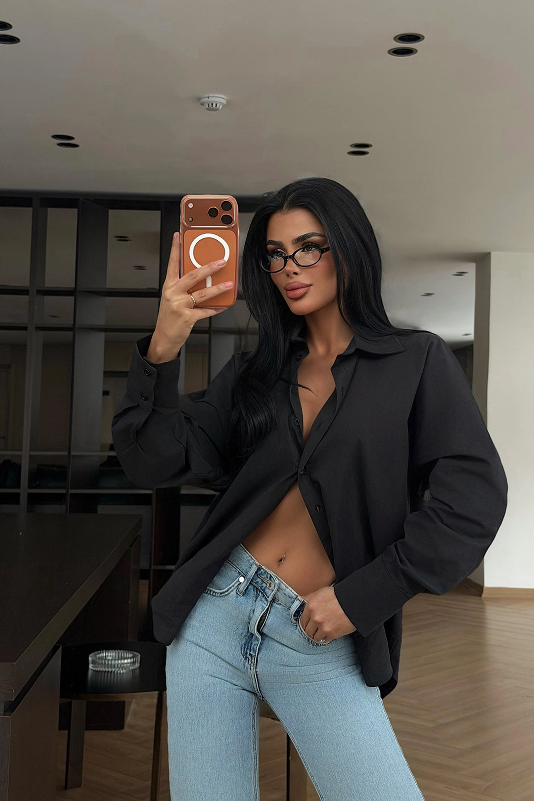 EYY Women Black Button-Down Shirt - Châlons-en-Champagne