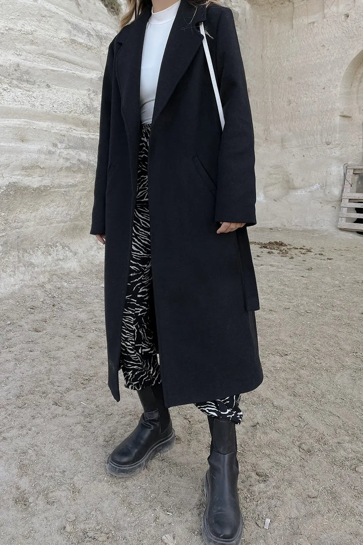 EYY Women Black Cashmere Coat - Shawnee