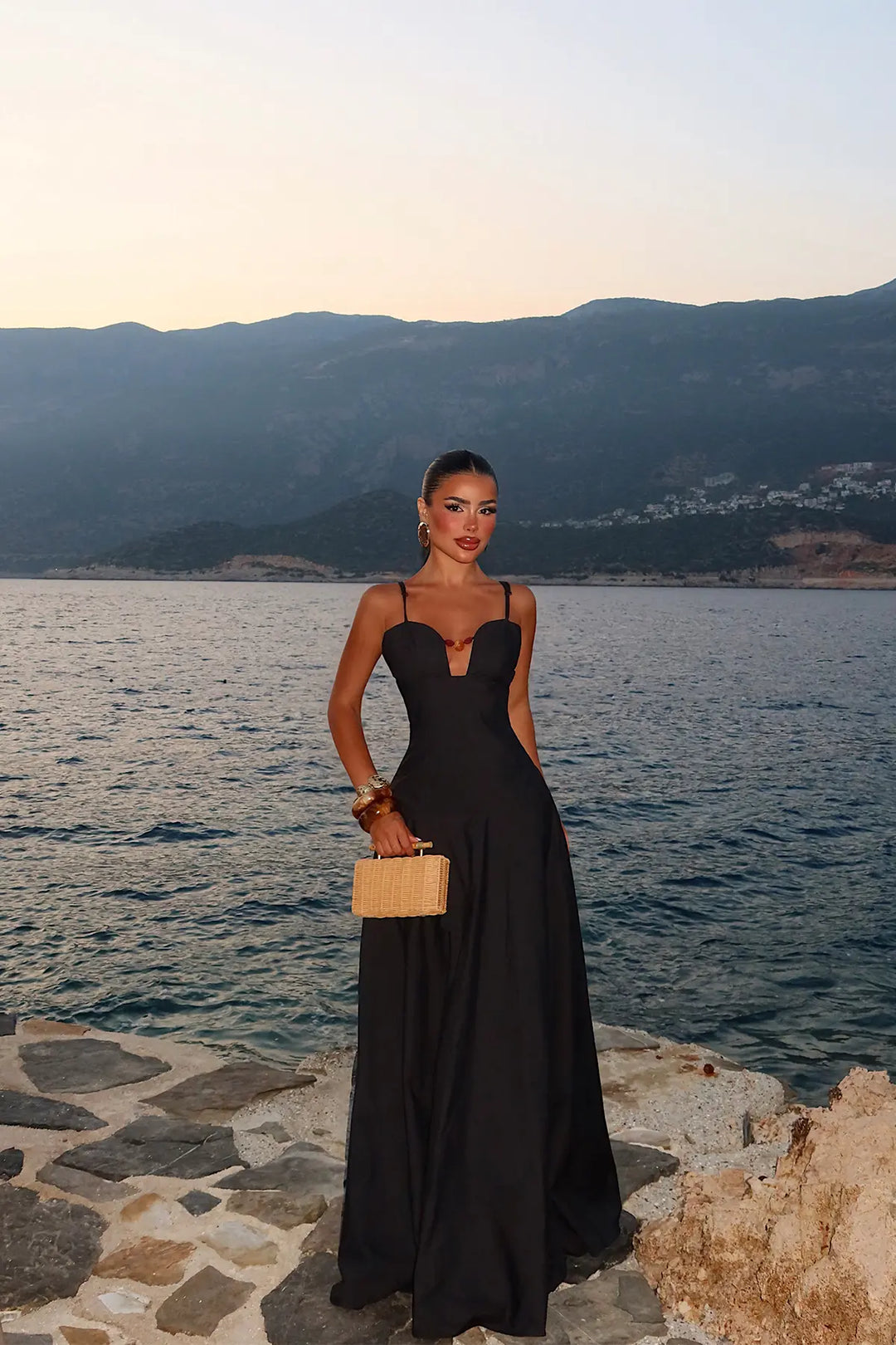 EYY Women Black Dress with Bead Detail - Terracina