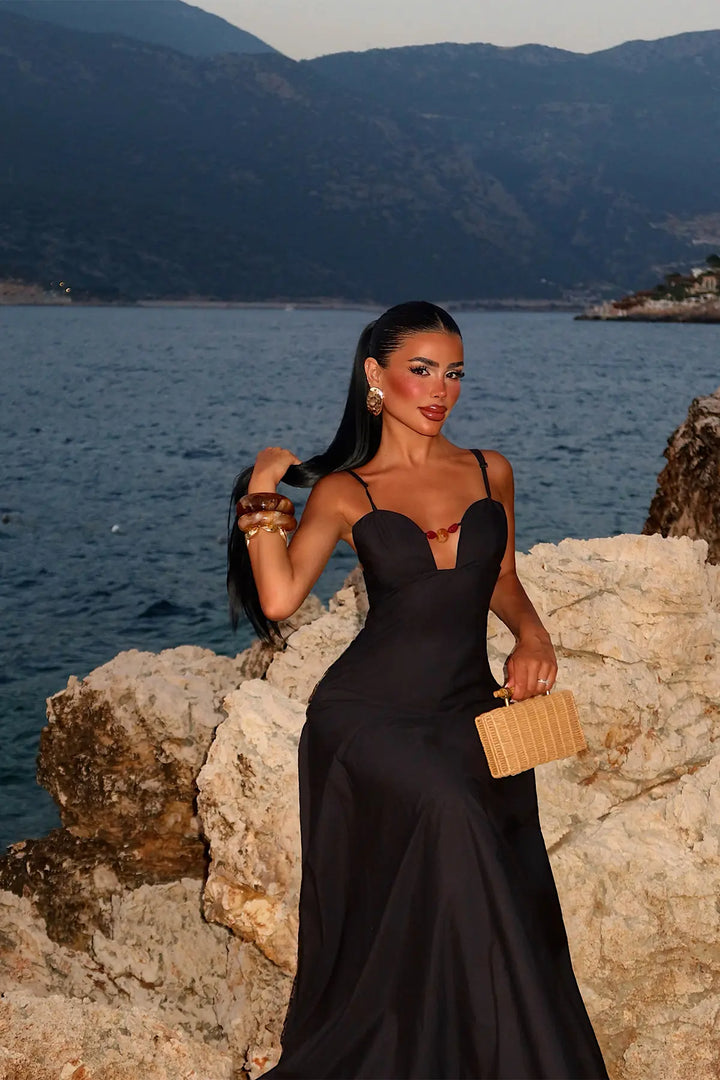 EYY Women Black Dress with Bead Detail - Terracina