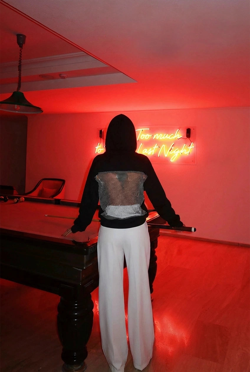 EYY Women Siyah Kapüşonlu Sweatshirt, Sırtta Taş Detayı - Pacifica