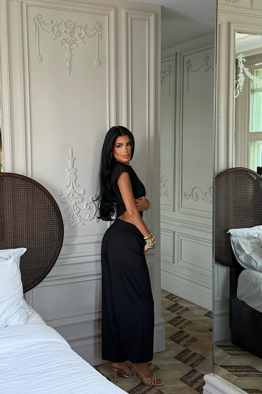 EYY Women Black Pants Suit - Bellevue