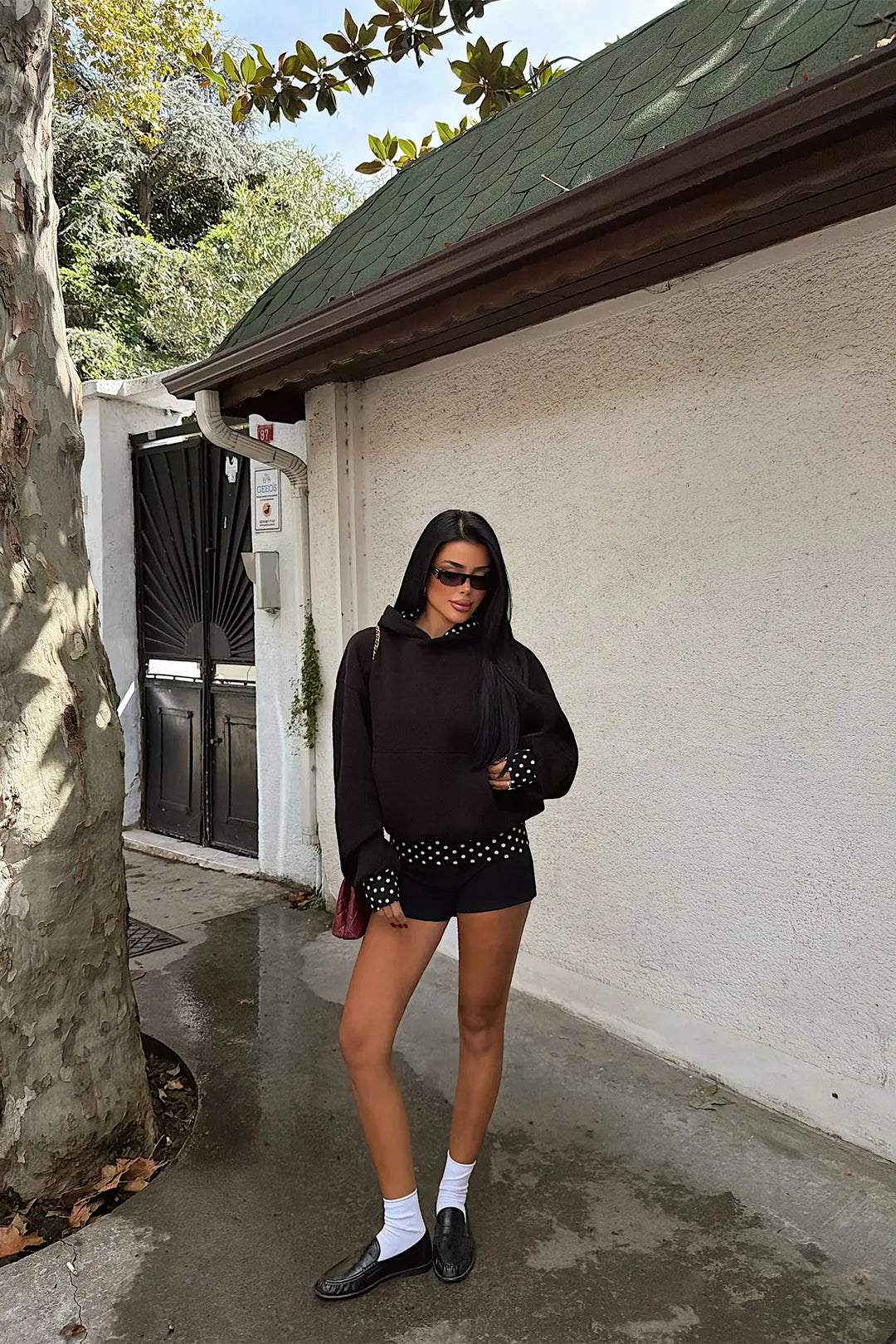 EYY Women Black Polka-Dot Hooded Sweatshirt - Vélez-Málaga
