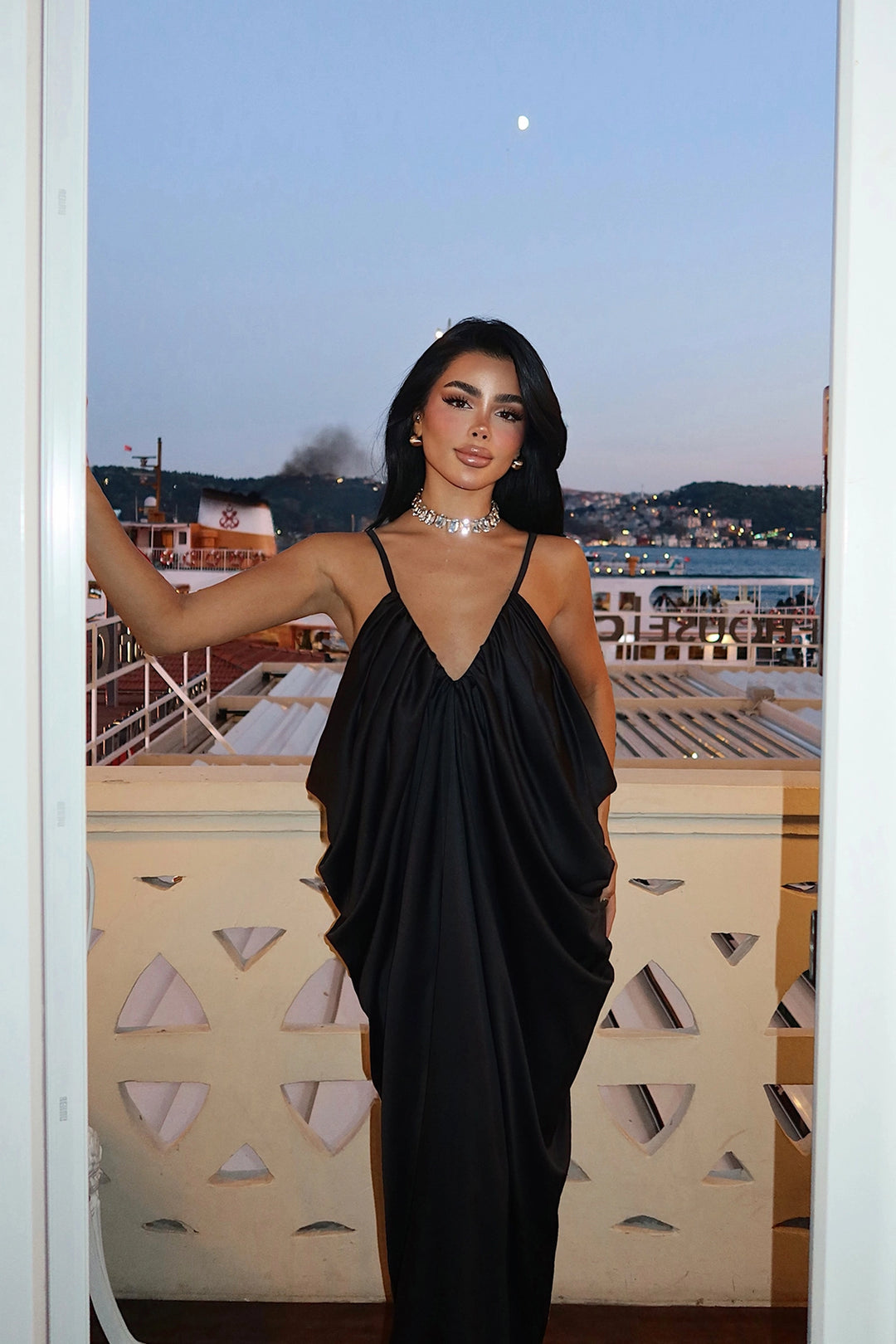 EYY Women Black Strapless Long Dress - Middleton
