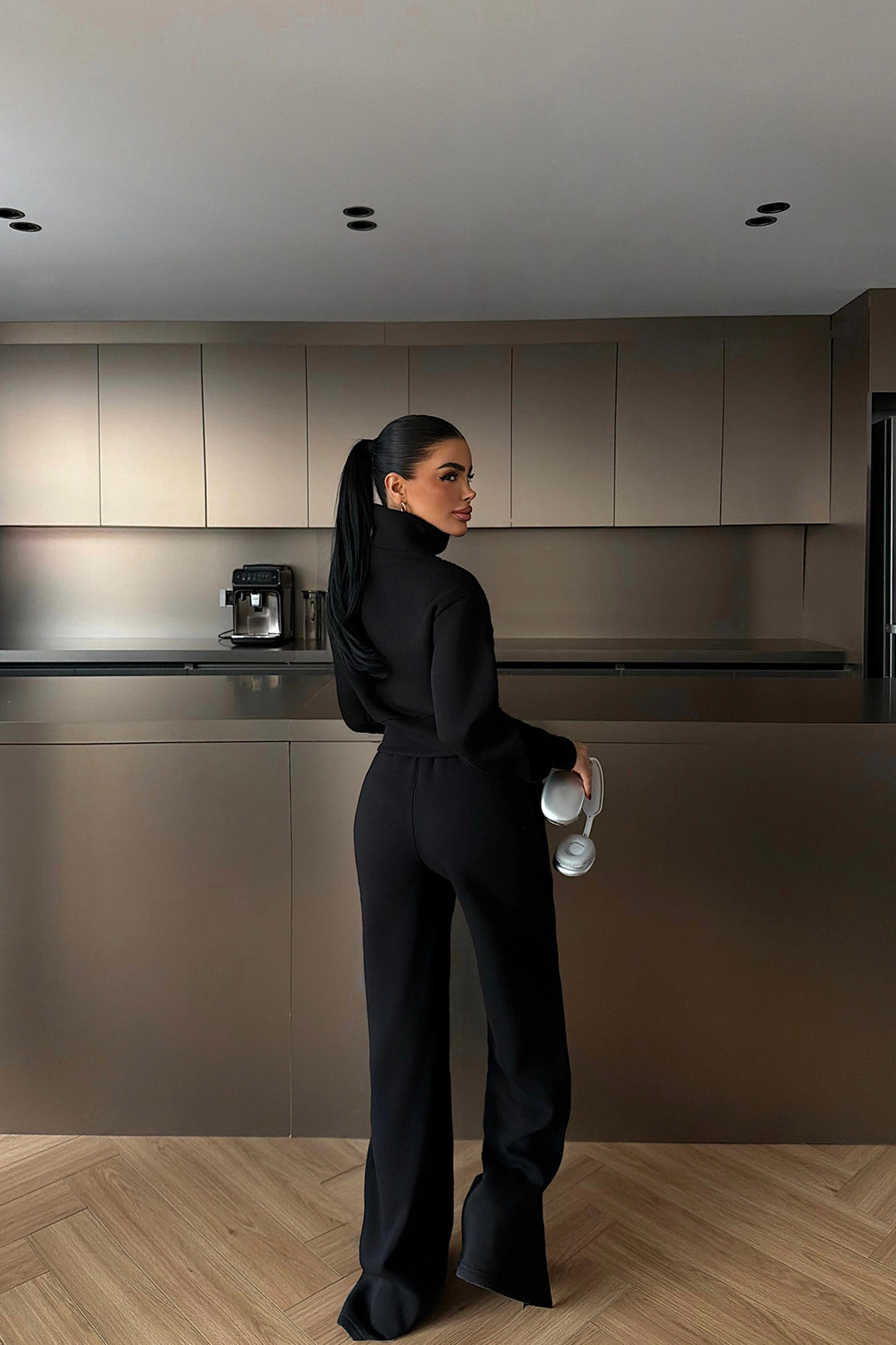 EYY Women Black Tracksuit Set with Zipper Detail - Trapani