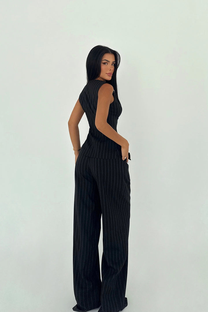 EYY Women Black Wooden Suit - Monroe