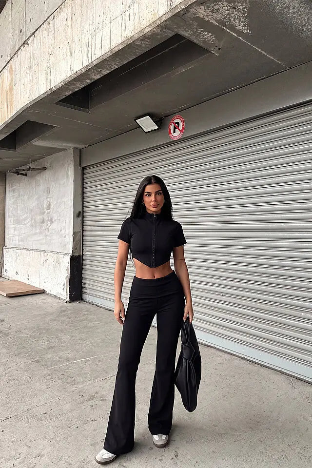 EYY Women Black Zip Detail Pants Set - Moers