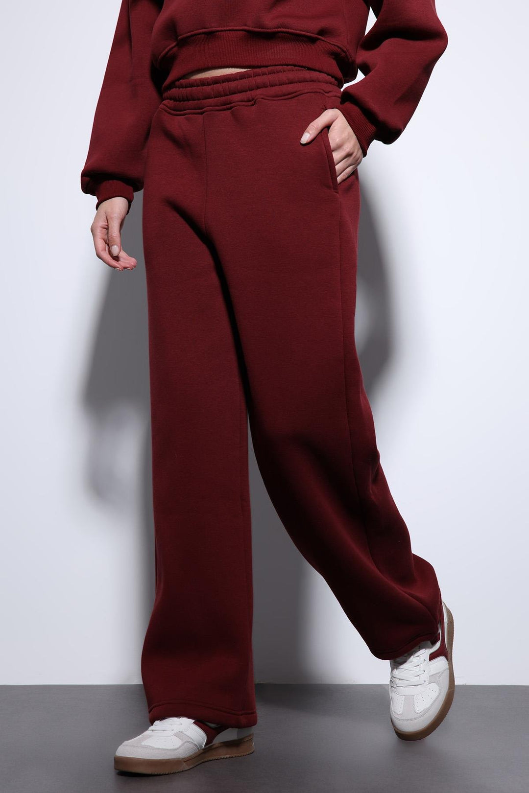 ANT Antioch Bordeaux Basic Adjustable Hem Women's Sweatpants - Oak Creek